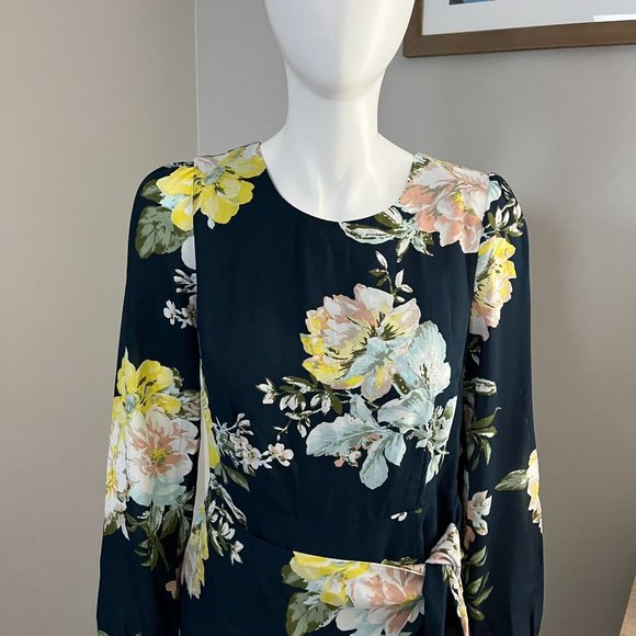 SOCIALTE: NWT Wrap Midi Dress - Picture 2 of 8